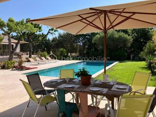  Villa à vendre 7 pièces 300 m²