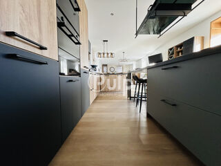  Maison � vendre 8 pi�ces 230 m�