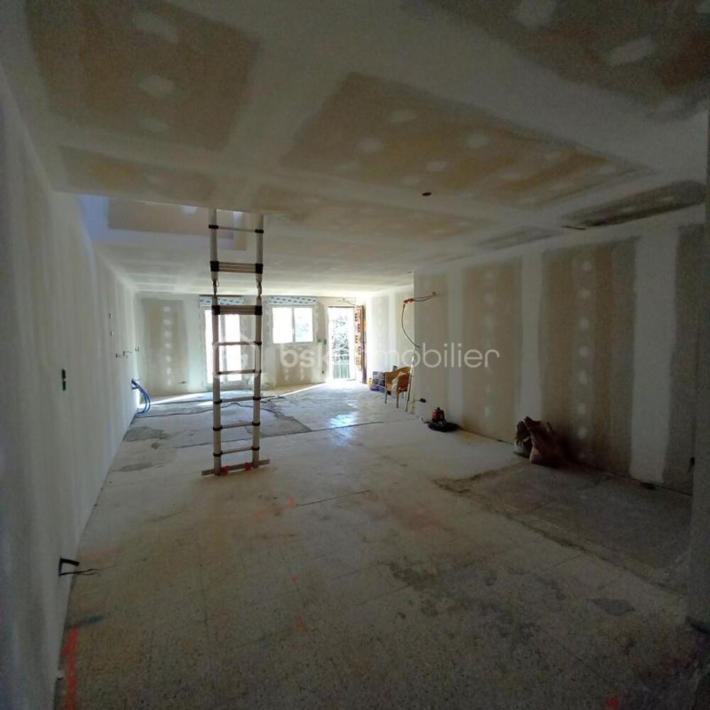 Vente Maison Maison 3pièces 81m² + rdc 45m² Saint felix de lodez