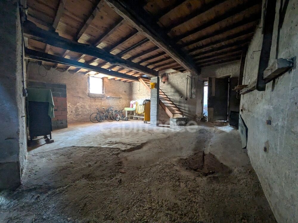Vente Maison MAISON A RENOVER - ESSERTINES EN DONZY , 7 pièces , 164 m² , 4 /5 chambres , COMBLES, CAVE, GARAGE , TERRAIN 526 m² Essertines en donzy
