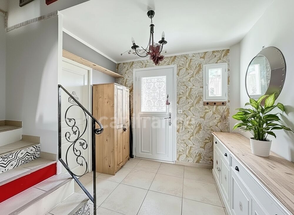 Maison avec garage et jardin - Beauvoisin