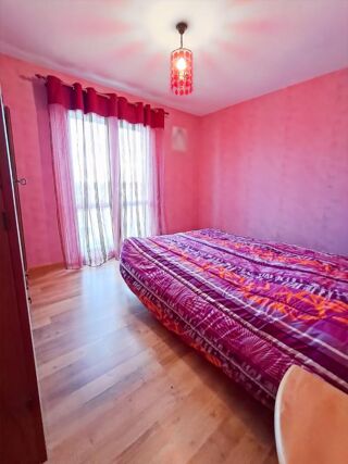  Appartement  vendre 4 pices 77 m