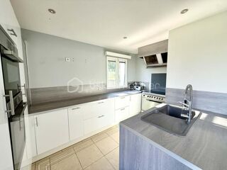  Propri�t�/ch�teau � vendre 9 pi�ces 195 m�