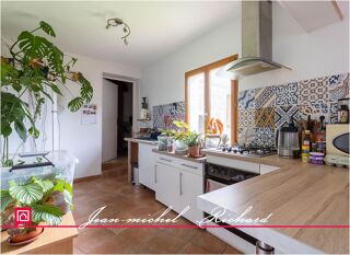  Maison � vendre 9 pi�ces 221 m�