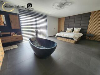  Villa à vendre 5 pièces 210 m²
