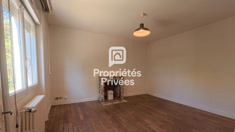 NONTRON (24300) --- MAISON DES ANNÉES 30 AU CHARME PRÉSERVÉ ---