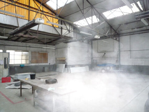 CHATEAU THIERRY (02) &agrave; vendre face &agrave; la gare, b&acirc;timent industriel de 505 m2 avec bureaux et sanitaires 285000 02400 Chateau thierry