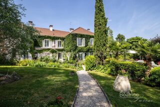  Maison  vendre 8 pices 230 m