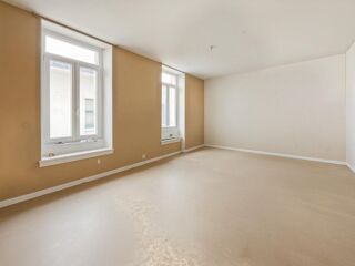  Immeuble à vendre 8 pièces 301 m²