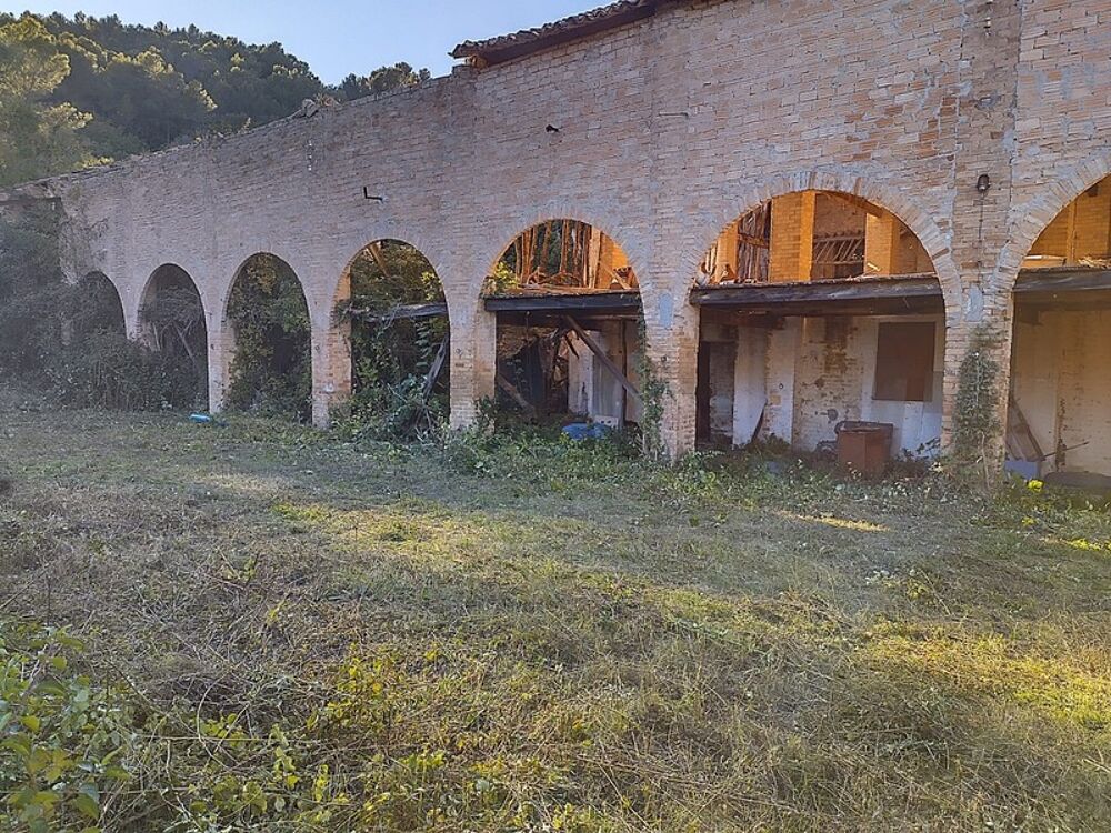 Propriete à vendre 0 pièces VAISON LA ROMAINE (84)