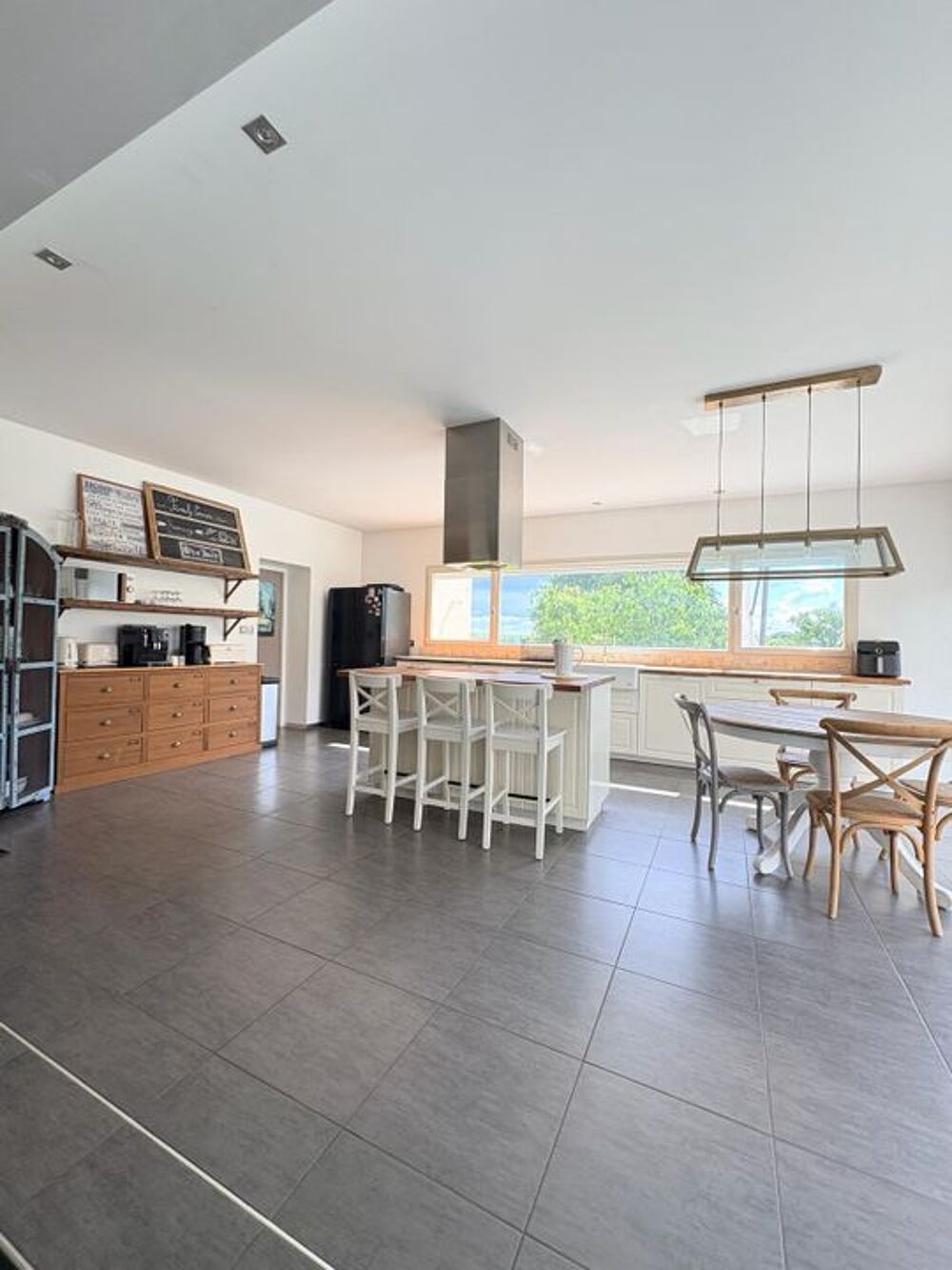 Location Maison Maison de 260m2 à louer sur Fénay Fenay