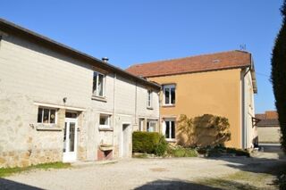  Ferme  vendre 10 pices 250 m Auberive