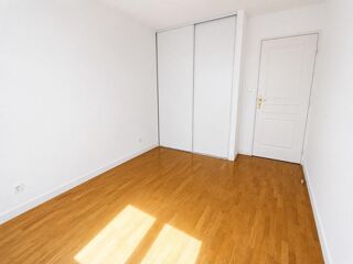  Appartement à louer 3 pièces 70 m²