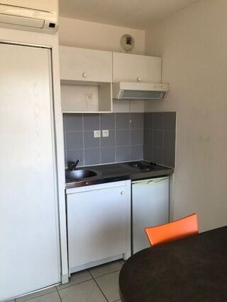  Appartement à louer 1 pièce 19 m²