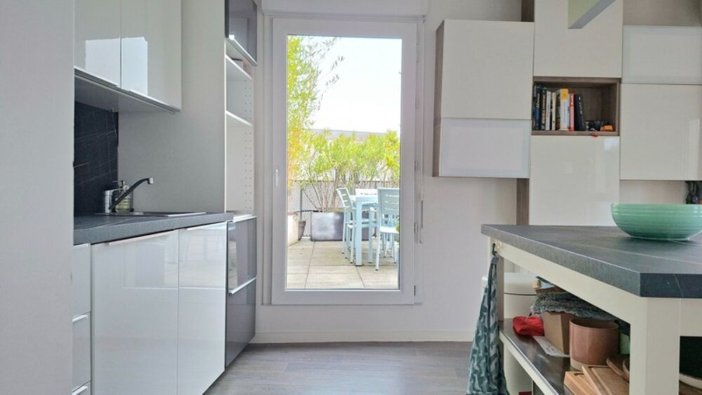 RARE APPARTEMENT DE 91 M² - 4 PIECES - 3 CHAMBRES - DERNIER ETAGE - TERRASSE DE 35 M² - SANS VIS A VIS - CHATENAY-MALABRY