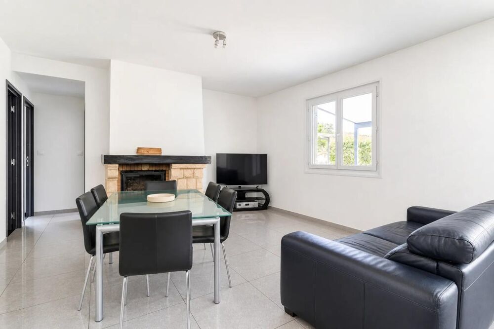 Vente Maison MAISON 166m2 JARDIN PISCINE GARAGE - GARE ROUTIERE A 5MIN Mimet