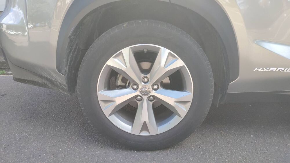 NX 2.5 VVT-i 197 Hybrid AWD e-CVT Ex&eacute;cutive - Automatique Toit 2015 occasion 14500 Caen