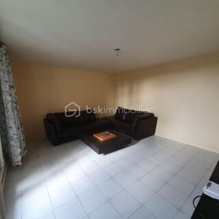  Appartement � vendre 4 pi�ces 99 m�