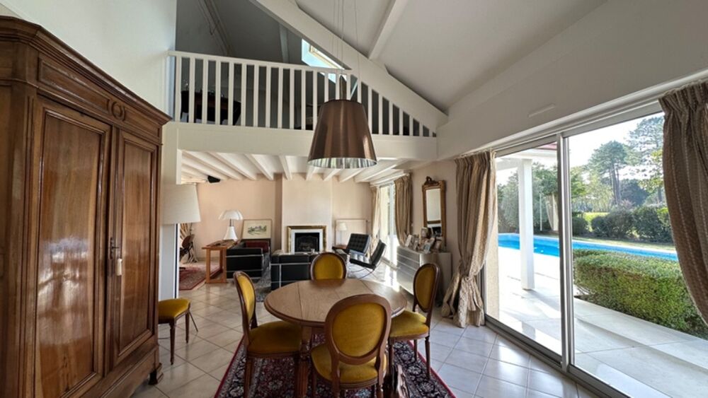 Vente Villa Villa bourgeoise 5/6 pièces au coeur du golf de Pessac Pessac