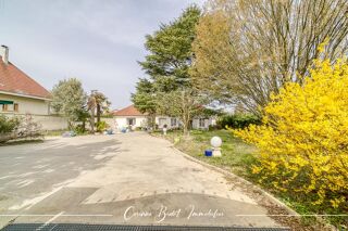  Villa � vendre 8 pi�ces 320 m�