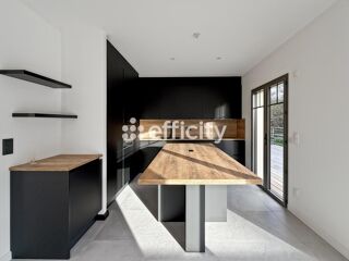  Villa  vendre 8 pices 273 m