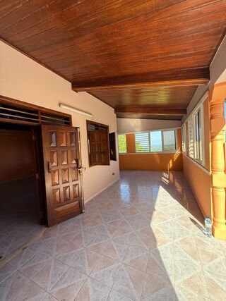  Immeuble � vendre 11 pi�ces 300 m�