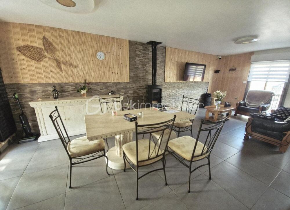 Vente Maison EXCLUSIVITÉ LIÉVIN – PAVILLON INDIVIDUEL SEMI PLAIN-PIED AVEC PISCINE CHAUFFÉE ET VÉRANDA Lievin
