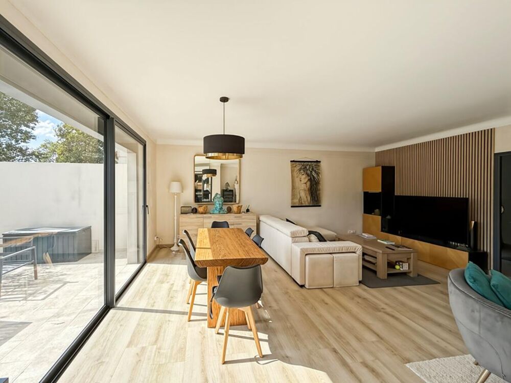 Vente Maison Villa de plain-pied à vendre à Saint-Rémy-de-Provence ? Alpilles Saint remy de provence