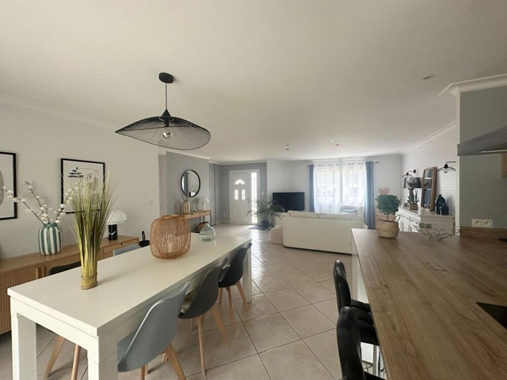 Vente Maison Plain-pied Sainte Luce sur Loire 6 pièce(s) 128 m2 Sainte luce sur loire