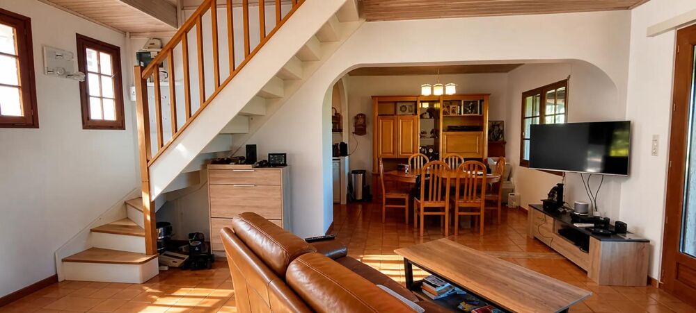 Maison de 4 pièces de 93 m² à Flassans-sur-Issole