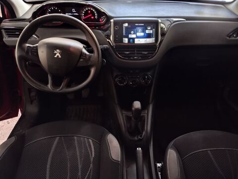 208 1.2 VTI 82 5P 2014 occasion 06640 Saint-Jeannet