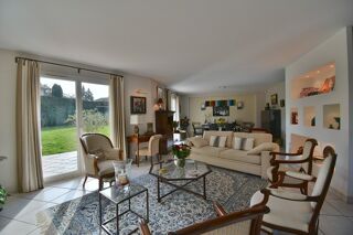  Maison � vendre 6 pi�ces 228 m�