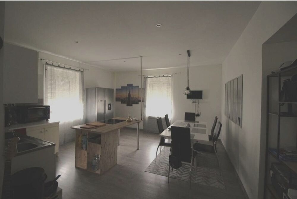 Appartement 3 pièces 66 m² avec place de parking  Gray centre