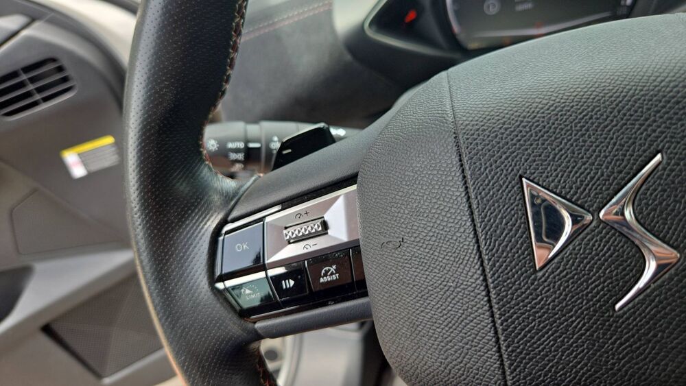 DS3 1.2 PureTech 130 EAT8 Performance Line Plus - Automatique 2023 occasion 97129 Lamentin