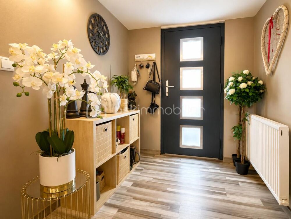 Maison familiale de 160 m² avec terrasse, vue dégagée et terrain de 639 m²