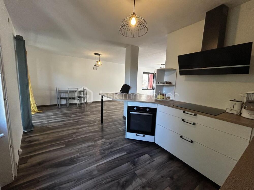 Vivre en tranquillité dans une maison chaleureuse à Saint-Georges-de-Luzençon
