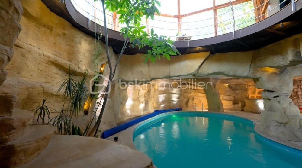 Propriété dException  Maison dArchitecte avec piscine et prestations Haut de Gamme