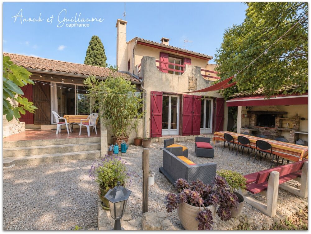 Exclusivité - Villa familiale 171.77 m² habitable environ 6 pièces avec piscine, jardin paysager, garage et carport  ROUJAN (34