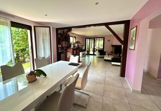  Maison à vendre 6 pièces 219 m²
