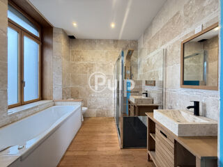  Maison � vendre 9 pi�ces 300 m�