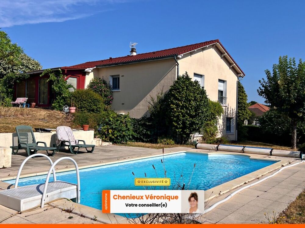 Maison 6 pièces 132 m² à Chaptelat