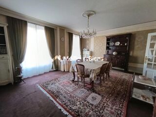  Maison � vendre 9 pi�ces 384 m�
