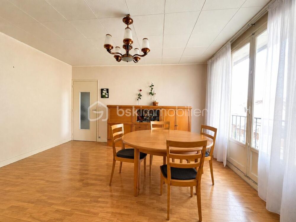 Vente Appartement Appartement 3 PIÈCES /63 m² /3? ÉTAGE Proche des transports Métro L7 et L14 Le kremlin bicetre
