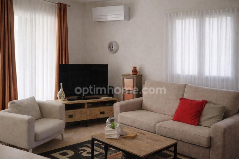 Jolie villa plain-pied de 110 m² à REGUSSE (83)