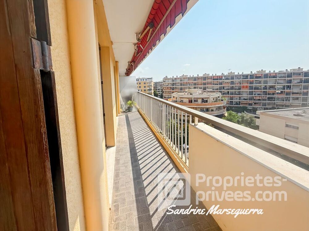 3 PIECES HIPPODROME