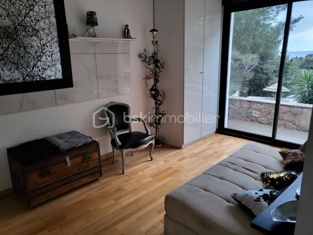 à vendre  Propriété/château Sète (34200)