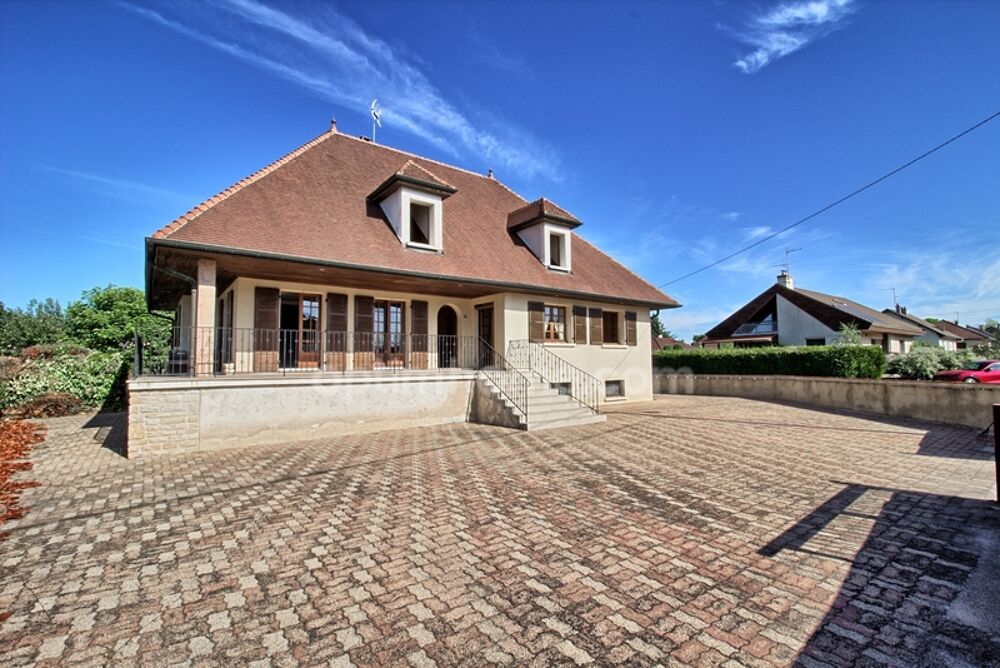 À Vendre : Maison Familiale sur Sous-Sol à Tavaux Village