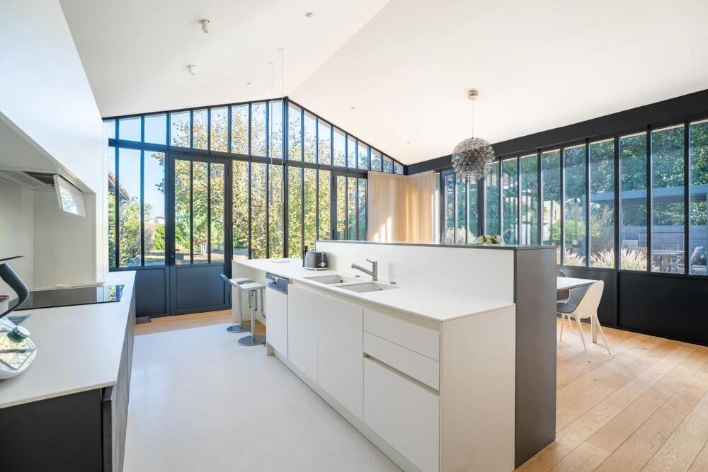 Vente Maison Maison de 9 pièces de 185 m² à Eysines Eysines