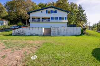  Immeuble à vendre 11 pièces 309 m²