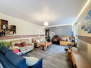  Maison � vendre 9 pi�ces 227 m�